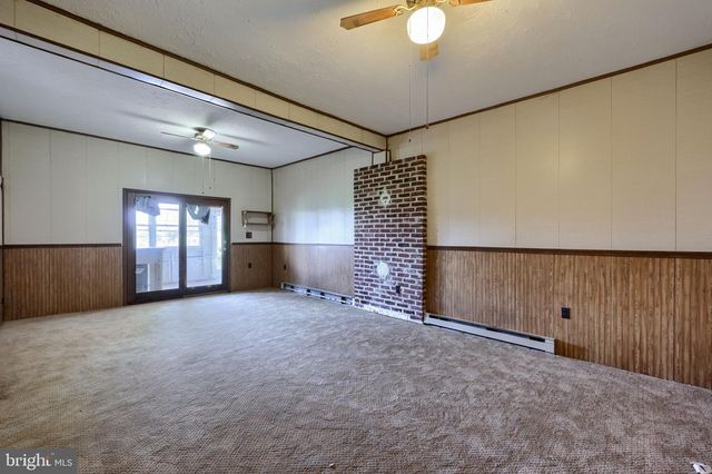 1789 ROOSEVELT AVE, York, PA 17408