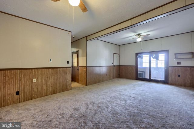 1789 ROOSEVELT AVE, York, PA 17408