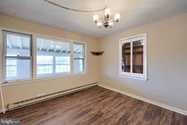 1789 ROOSEVELT AVE, York, PA 17408
