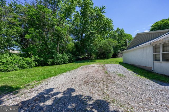 1789 ROOSEVELT AVE, York, PA 17408