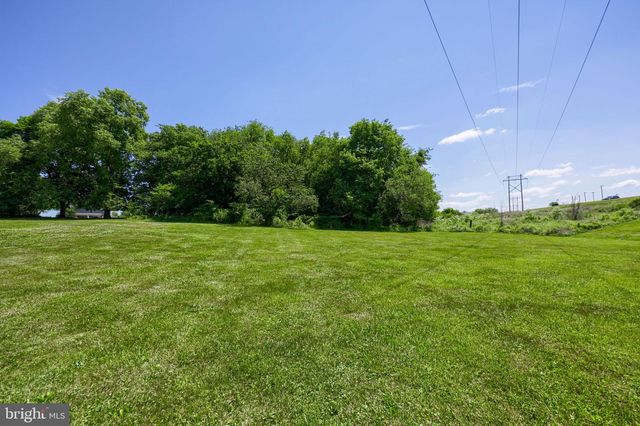 1789 ROOSEVELT AVE, York, PA 17408