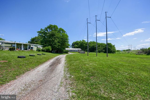1789 ROOSEVELT AVE, York, PA 17408