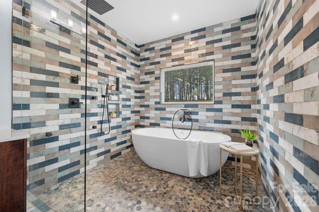 12057 Mariners Cove Court, Lancaster, SC 29720