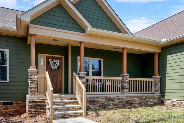 12057 Mariners Cove Court, Lancaster, SC 29720