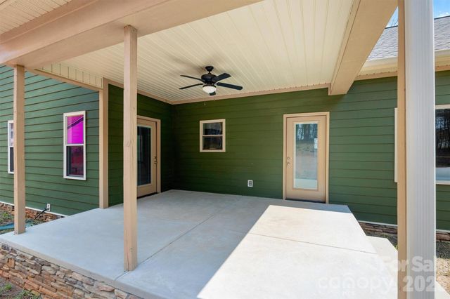 12057 Mariners Cove Court, Lancaster, SC 29720