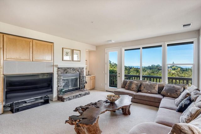 3435 Terra Linda Dr, Santa Rosa, CA 95404