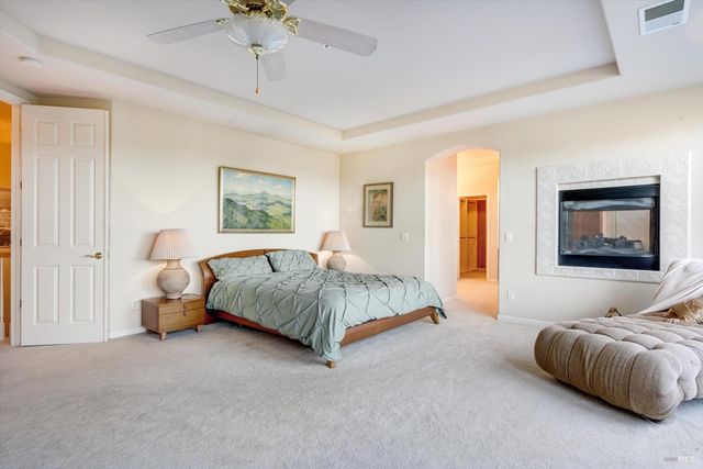 3435 Terra Linda Dr, Santa Rosa, CA 95404