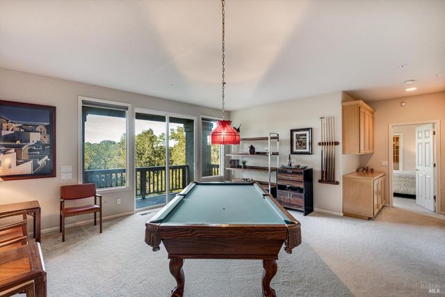 3435 Terra Linda Dr, Santa Rosa, CA 95404