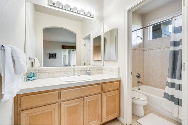 3435 Terra Linda Dr, Santa Rosa, CA 95404