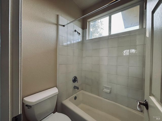 3435 Terra Linda Dr, Santa Rosa, CA 95404