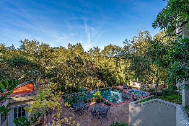 3435 Terra Linda Dr, Santa Rosa, CA 95404