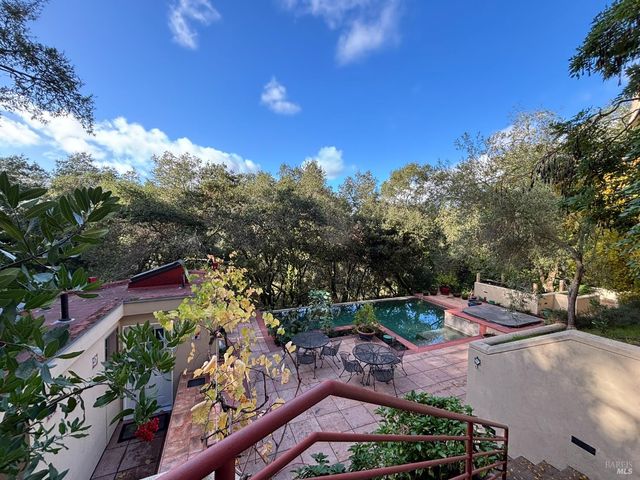 3435 Terra Linda Dr, Santa Rosa, CA 95404