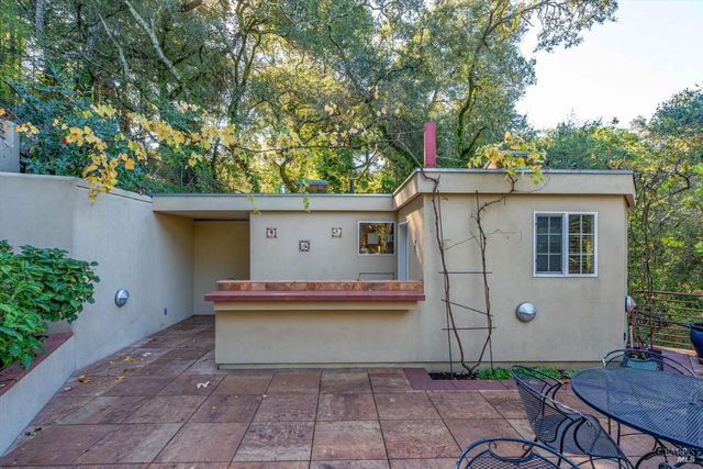 3435 Terra Linda Dr, Santa Rosa, CA 95404