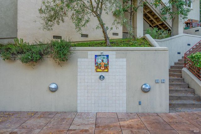 3435 Terra Linda Dr, Santa Rosa, CA 95404