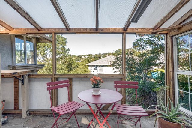 3435 Terra Linda Dr, Santa Rosa, CA 95404