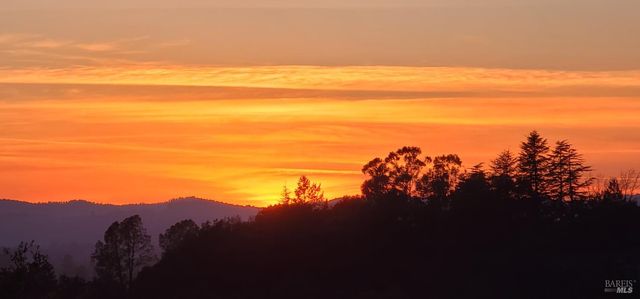 3435 Terra Linda Dr, Santa Rosa, CA 95404