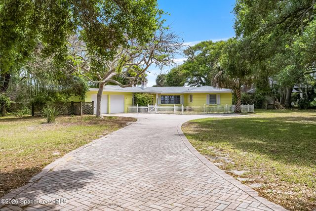 8690 S Tropical Trail, Merritt Island, FL 32952