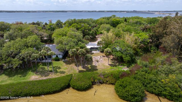 8690 S Tropical Trail, Merritt Island, FL 32952