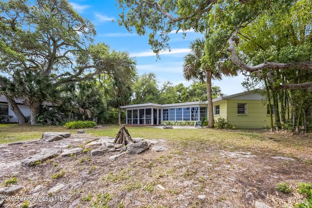 8690 S Tropical Trail, Merritt Island, FL 32952