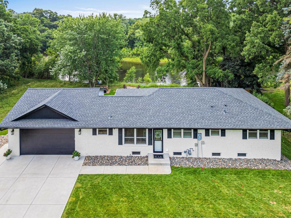 13776 189th Avenue NW, Elk River, MN 55330