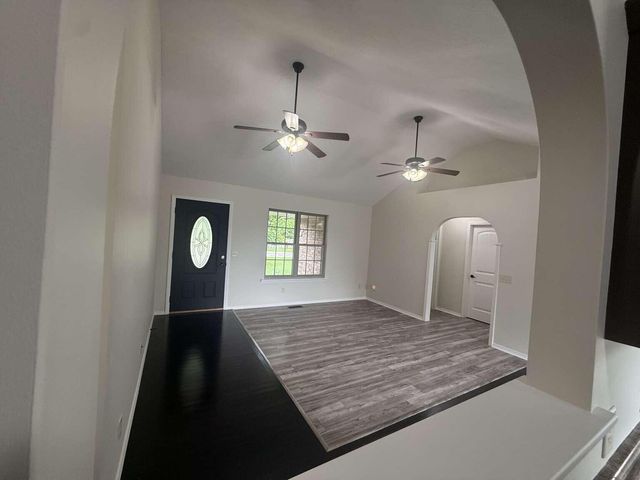 1904 S 14th Avenue, Ozark, MO 65721