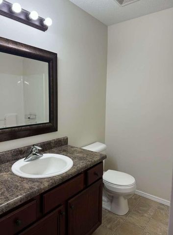 1904 S 14th Avenue, Ozark, MO 65721