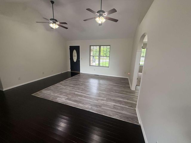 1904 S 14th Avenue, Ozark, MO 65721
