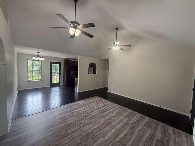 1904 S 14th Avenue, Ozark, MO 65721