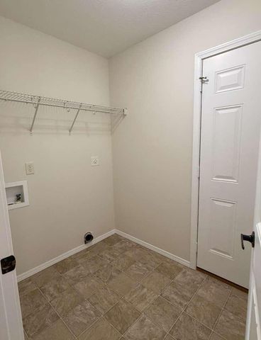 1904 S 14th Avenue, Ozark, MO 65721