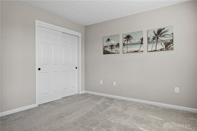 527 Carleton Drive, Dayton, OH 45440