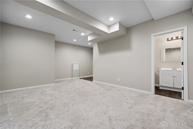 527 Carleton Drive, Dayton, OH 45440