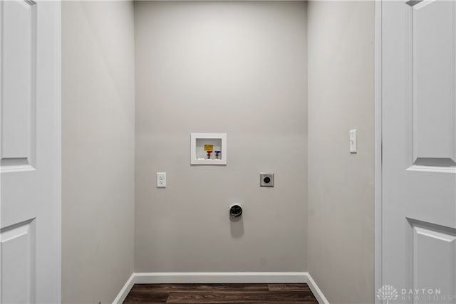 527 Carleton Drive, Dayton, OH 45440