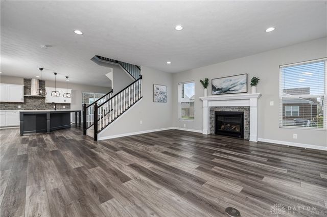 527 Carleton Drive, Dayton, OH 45440