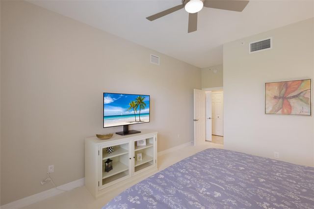 5591 CANNES CIRCLE 502, Sarasota, FL 34231