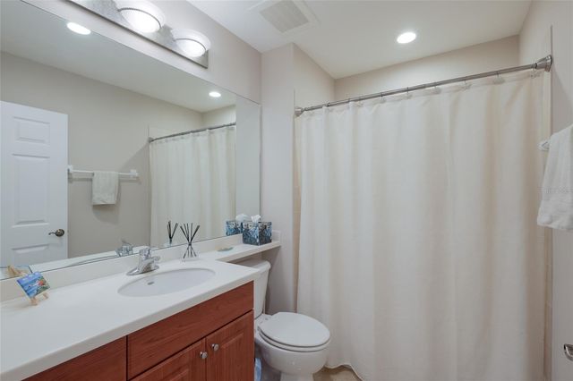 5591 CANNES CIRCLE 502, Sarasota, FL 34231