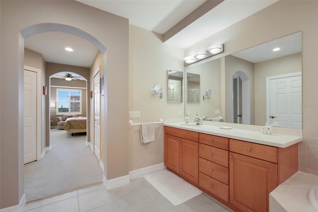 5591 CANNES CIRCLE 502, Sarasota, FL 34231