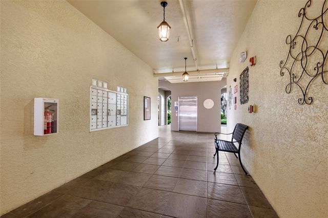 5591 CANNES CIRCLE 502, Sarasota, FL 34231