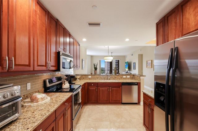 5591 CANNES CIRCLE 502, Sarasota, FL 34231