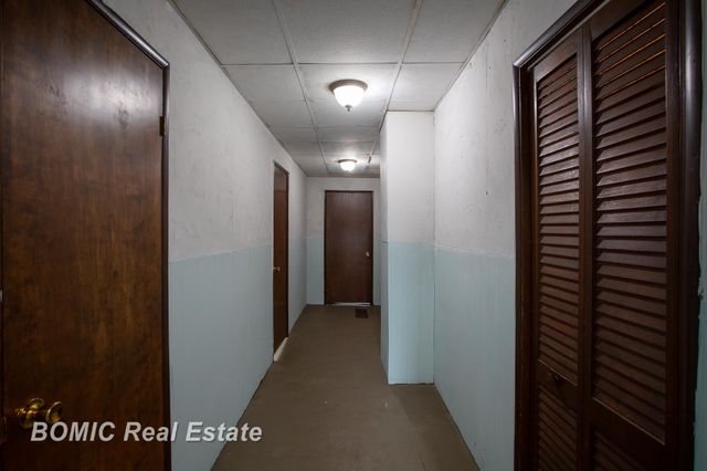 1101 S Farragut Street, Bay City, MI 48708