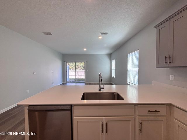 694 HOLLY LAKES Drive, Orange Park, FL 32073