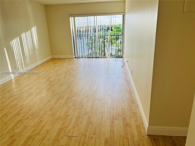 8600 N Sherman Cir 504, Miramar, FL 33025