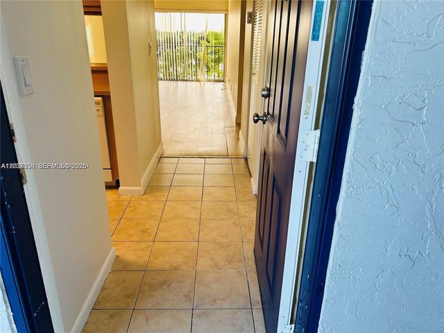 8600 N Sherman Cir 504, Miramar, FL 33025