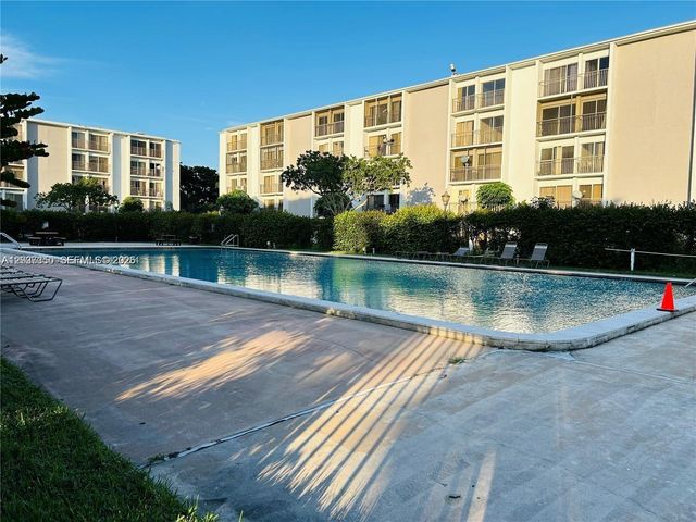 8600 N Sherman Cir 504, Miramar, FL 33025