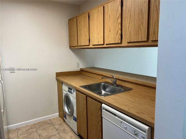 8600 N Sherman Cir 504, Miramar, FL 33025