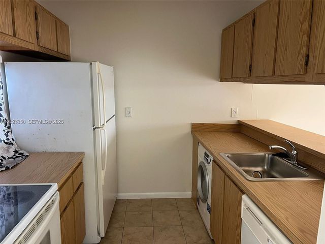 8600 N Sherman Cir 504, Miramar, FL 33025