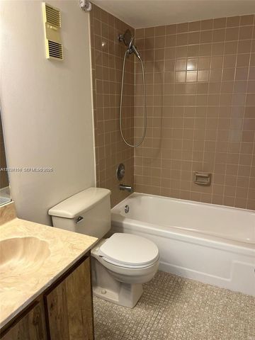 8600 N Sherman Cir 504, Miramar, FL 33025