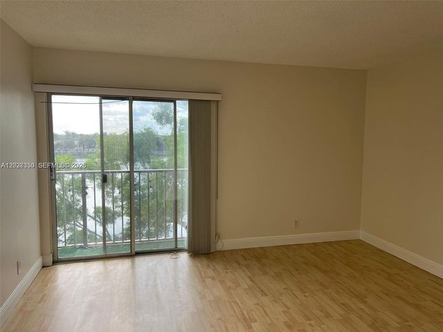 8600 N Sherman Cir 504, Miramar, FL 33025
