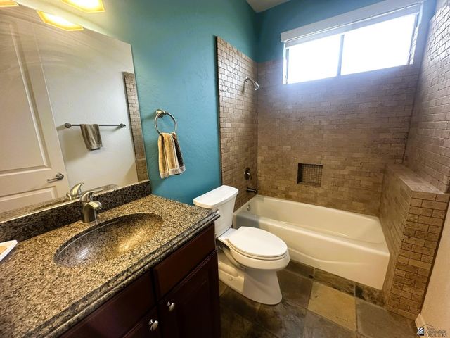 11732 S Muggins St, Wellton, AZ 85356