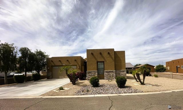 11732 S Muggins St, Wellton, AZ 85356