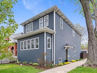 5101 N AVERS Avenue, Chicago, IL 60625